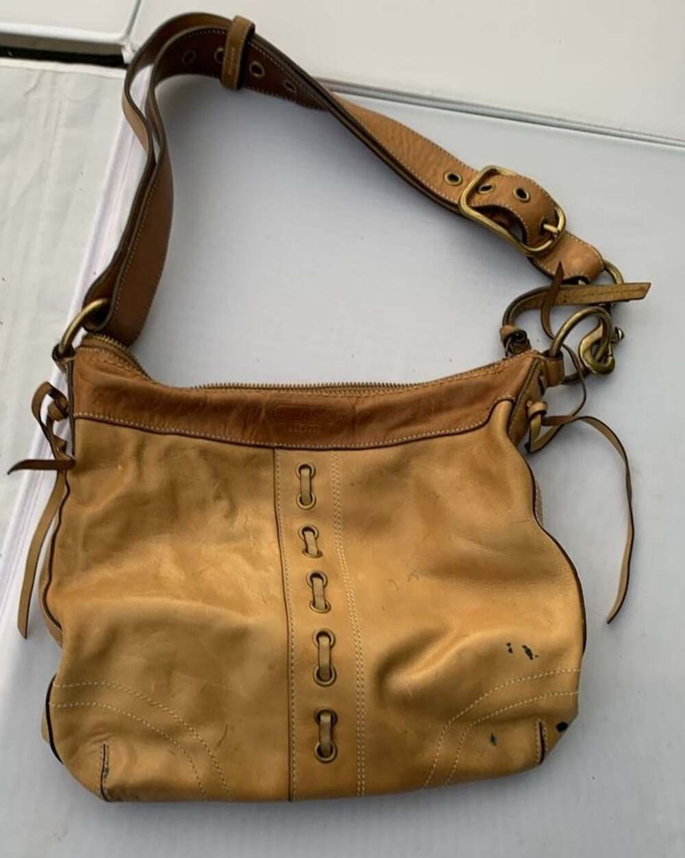 Coach Saddle Brown Vintage Chelsea 10399 Shoulder Bag w/Whipstitch Tassel Detail